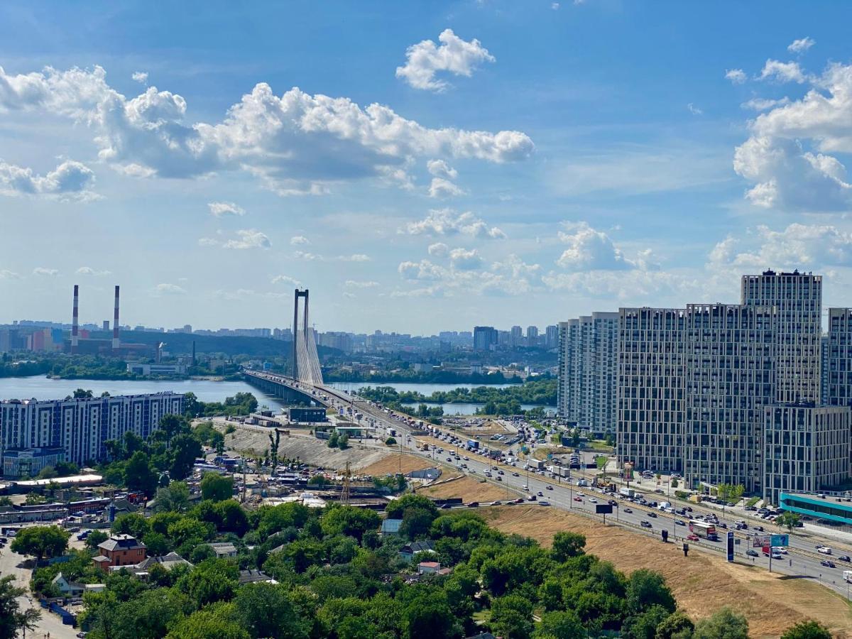 Apartments With Dnipro View Киев Екстериор снимка