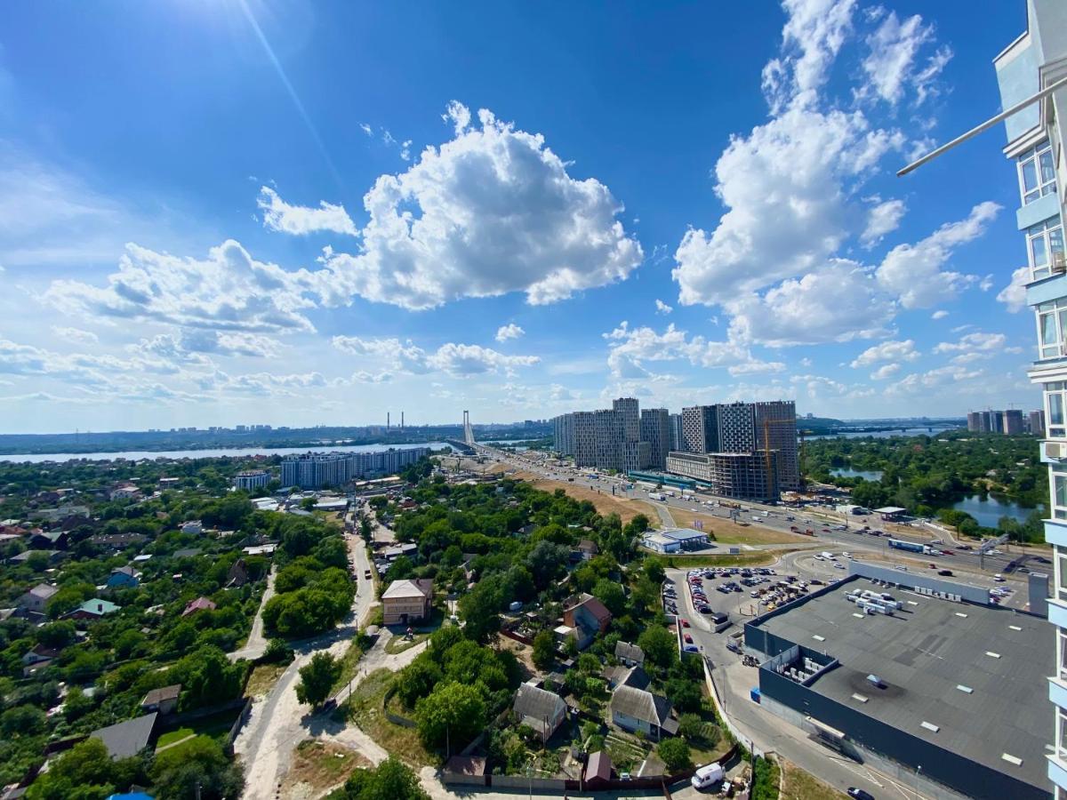 Apartments With Dnipro View Киев Екстериор снимка
